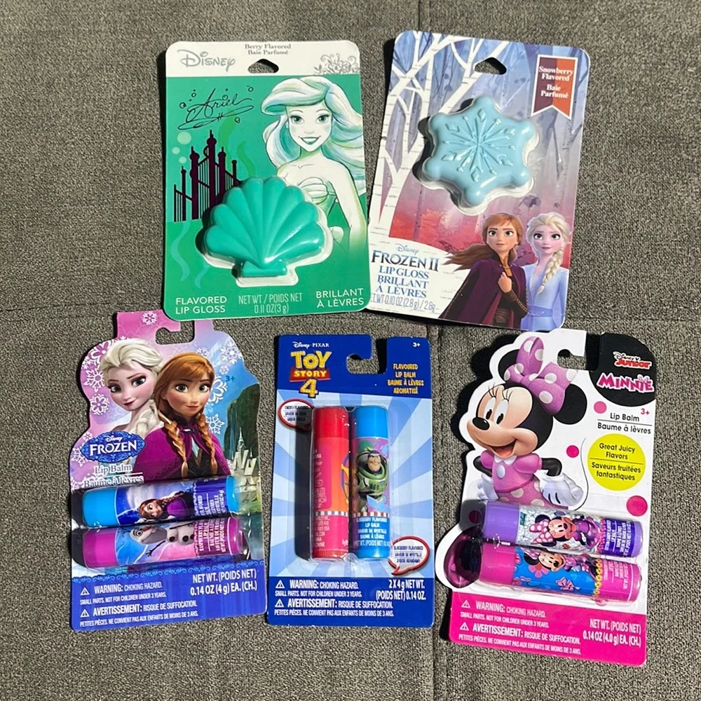 π₯°π₯°Disney Lip Balm and Glosses Setπ₯°π₯° - Picture 1 of 6
